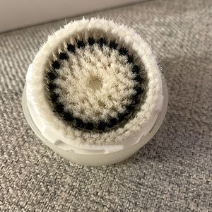 Clarisonic Normal Brush Head. New. Unused. Missing box.